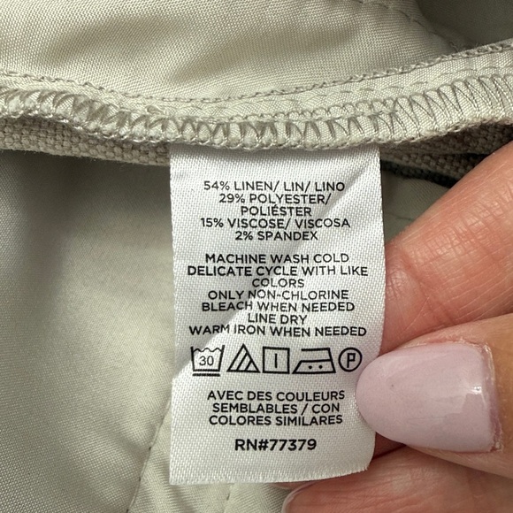 Ann Taylor High Waist Linen Blend Cream Shorts - Picture 3 of 3